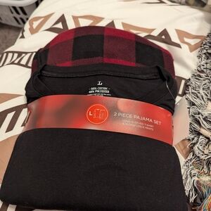 Black & Red Buffalo Plaid 2-Piece Pajama Set